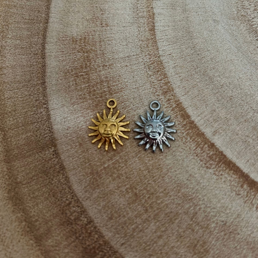 Deux charms soleil en acier inoxydable doré et argenté pour bijou personnalisable     