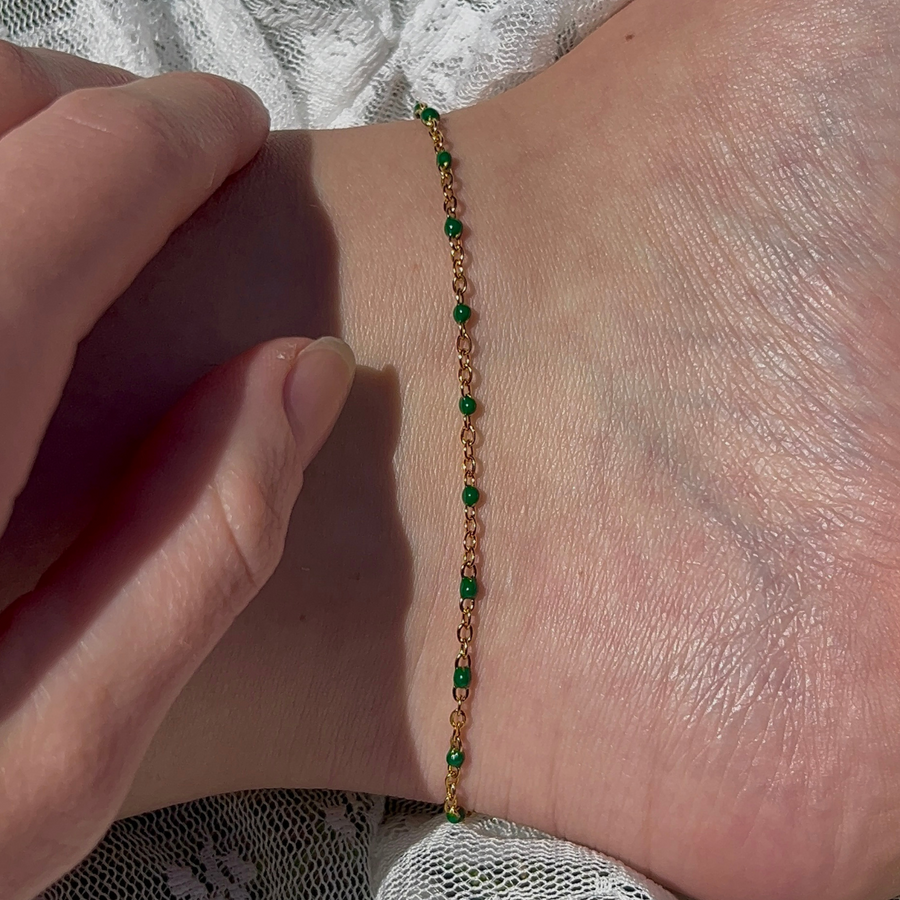chaîne de cheville verte en acier inoxydable doré
