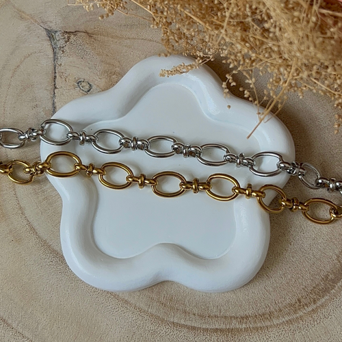bracelet en doré ou argenté en acier inoxydable à personnaliser avec charms