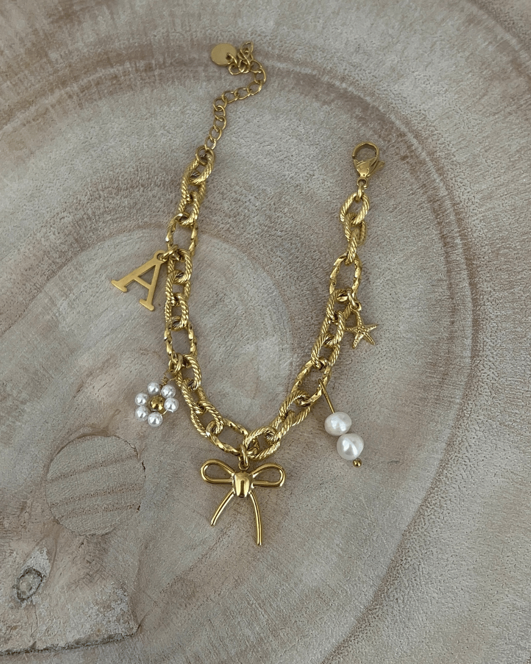 Bracelet Victoire - Prêt à porter (lettre à personnaliser) (Copie)