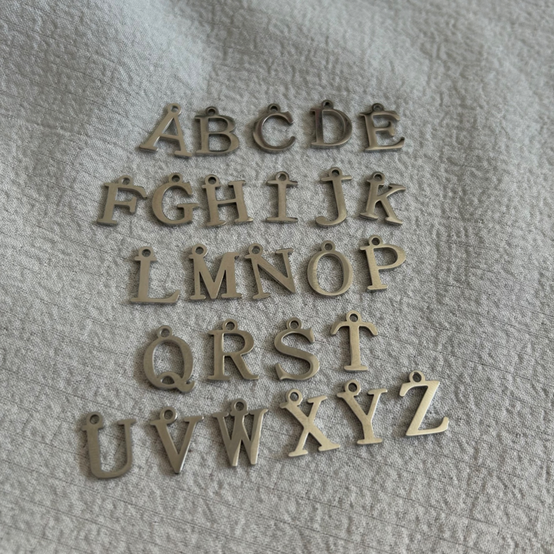 Charms lettres A à Z pour personnalisation de colliers